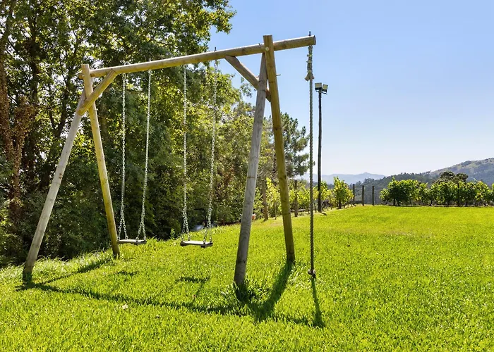 Quinta Santa Marinha * 阿尔库什迪瓦尔德维什